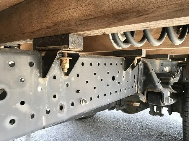 いすゞ エルフ TPG-NLR85AR(2WD)の写真36