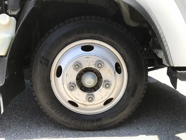 いすゞ エルフ TPG-NLR85AR(2WD)の写真39