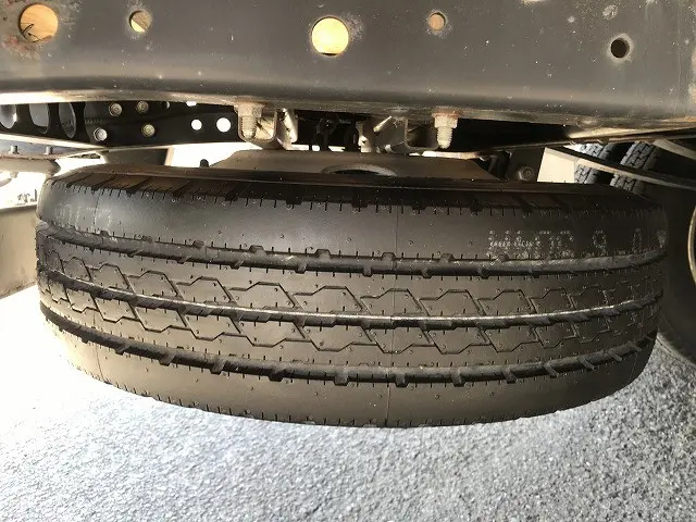 いすゞ エルフ TPG-NLR85AR(2WD)の写真43