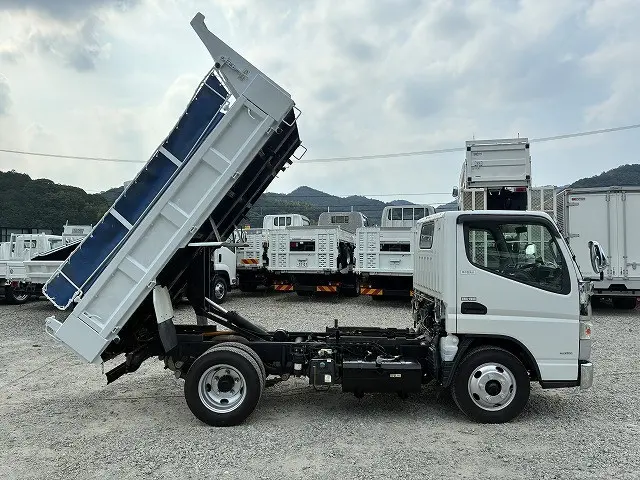 三菱 キャンター TPG-FBA60(2WD)の写真5