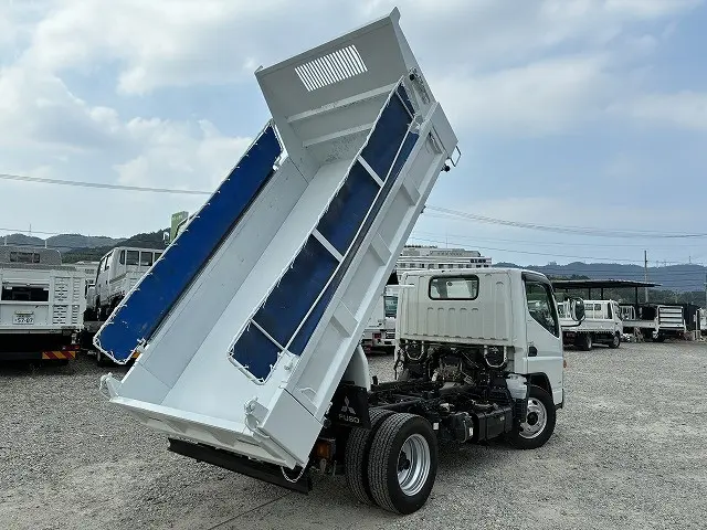 三菱 キャンター TPG-FBA60(2WD)の写真8