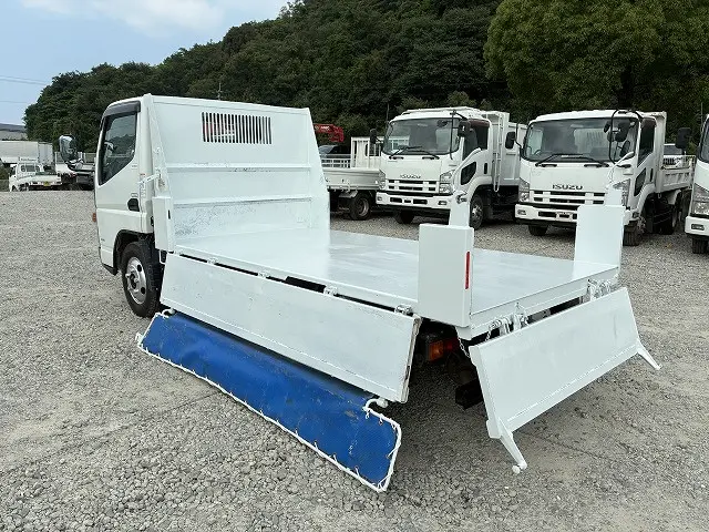 三菱 キャンター TPG-FBA60(2WD)の写真9