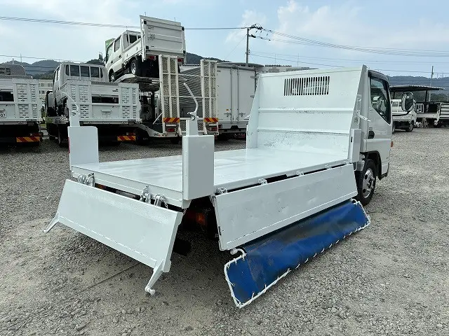 三菱 キャンター TPG-FBA60(2WD)の写真11