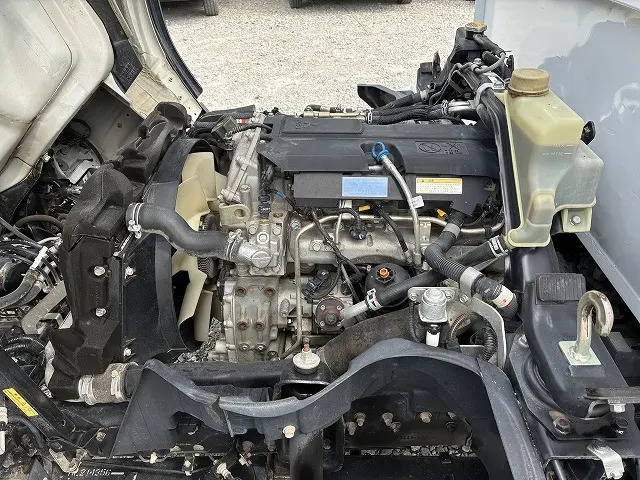 三菱 キャンター TPG-FBA60(2WD)の写真18