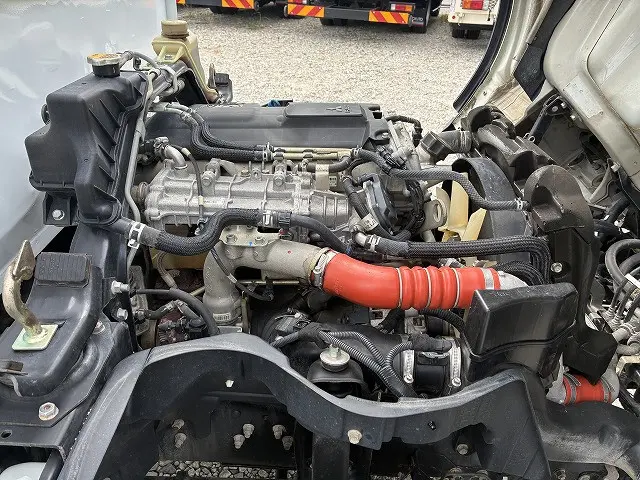 三菱 キャンター TPG-FBA60(2WD)の写真20