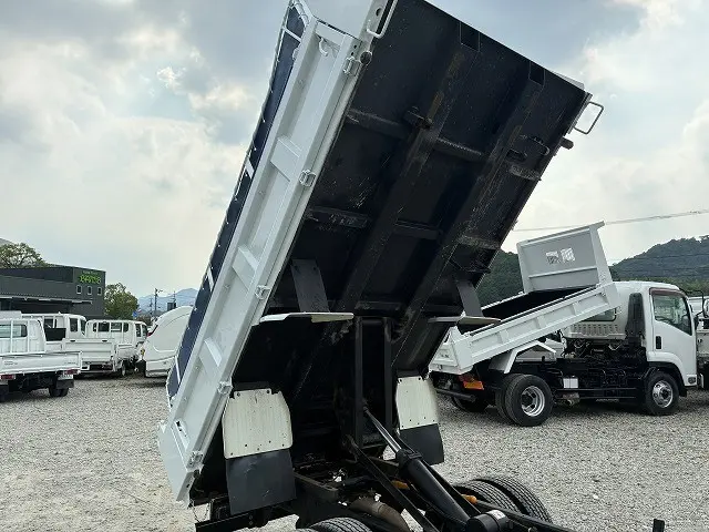 三菱 キャンター TPG-FBA60(2WD)の写真27
