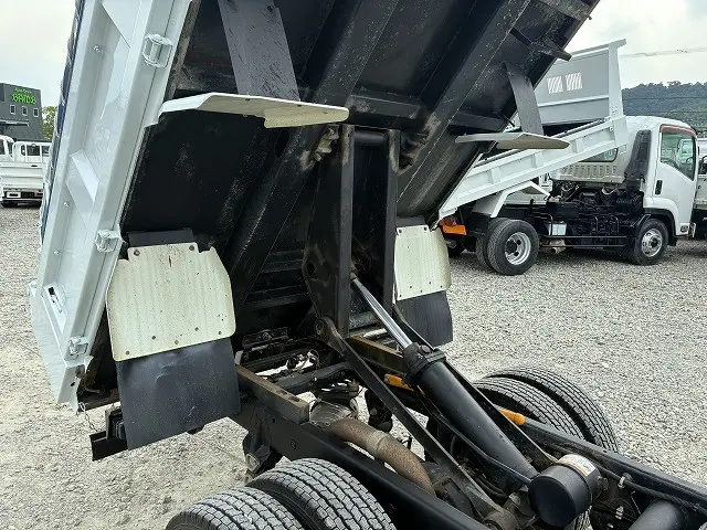 三菱 キャンター TPG-FBA60(2WD)の写真28