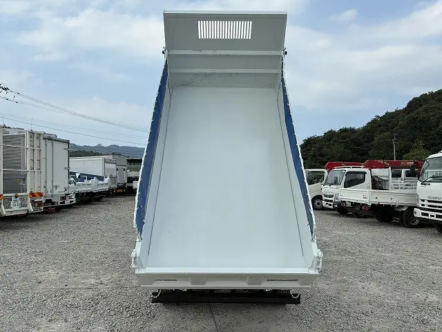 三菱 キャンター TPG-FBA60(2WD)の写真32