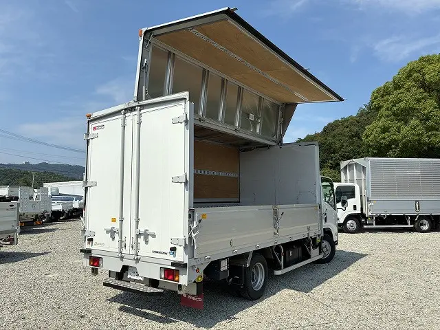 いすゞ エルフ 2RG-NPR88AM(2WD)の写真5