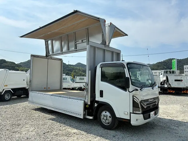 いすゞ エルフ 2RG-NPR88AM(2WD)の写真9