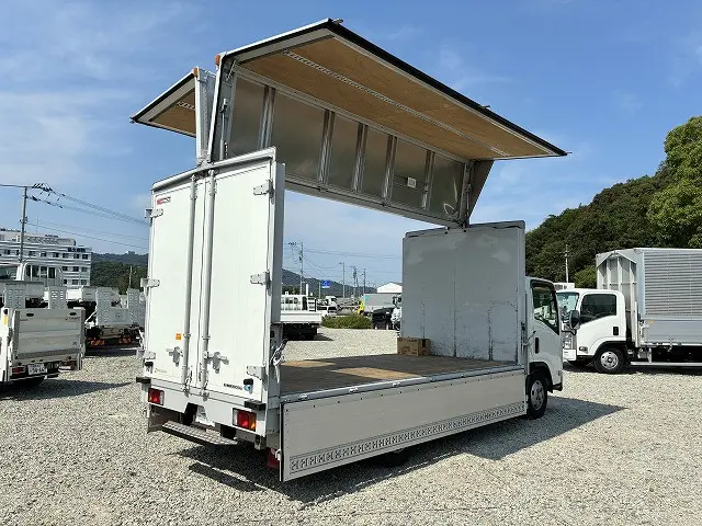 いすゞ エルフ 2RG-NPR88AM(2WD)の写真12
