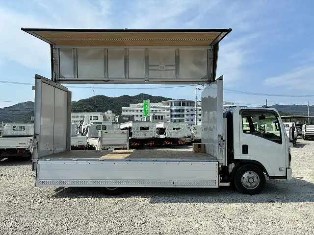 いすゞ エルフ 2RG-NPR88AM(2WD)の写真25