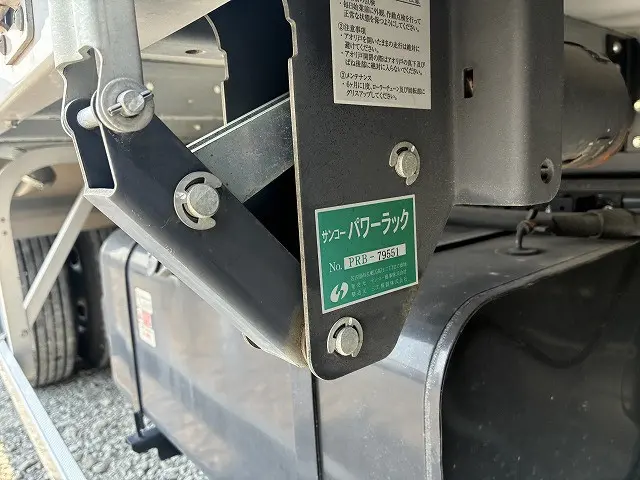 いすゞ エルフ 2RG-NPR88AM(2WD)の写真27