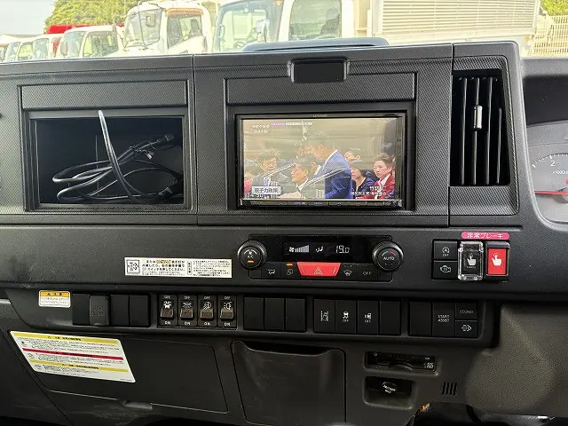 いすゞ エルフ 2RG-NPR88AM(2WD)の写真45