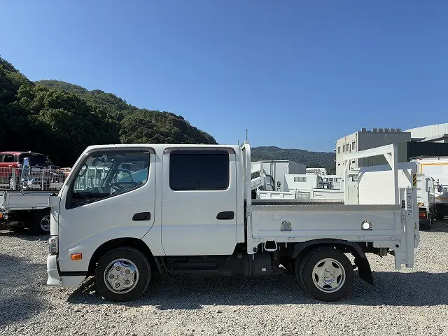トヨタ ダイナ 2RG-XZU605(2WD)の写真4