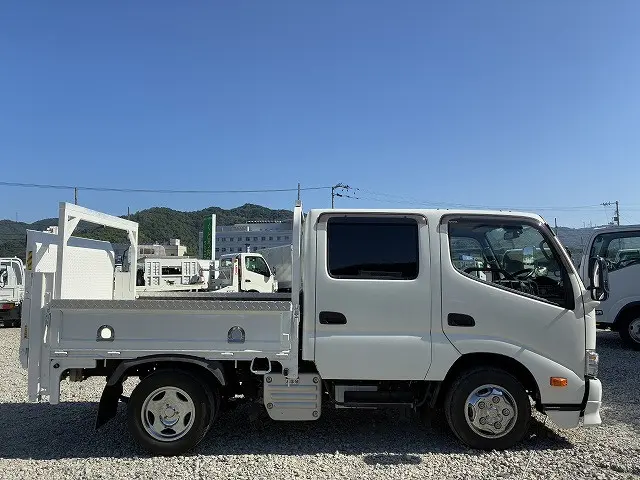 トヨタ ダイナ 2RG-XZU605(2WD)の写真5