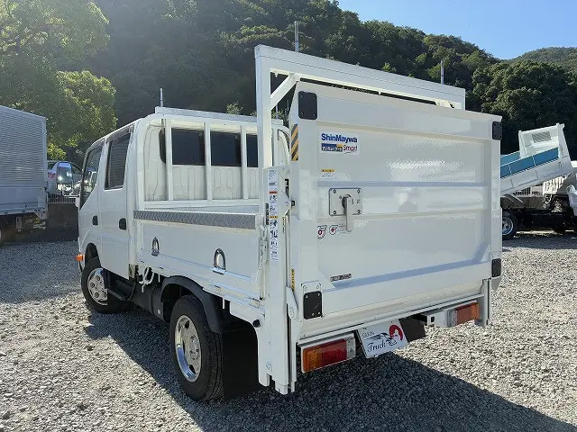 トヨタ ダイナ 2RG-XZU605(2WD)の写真6