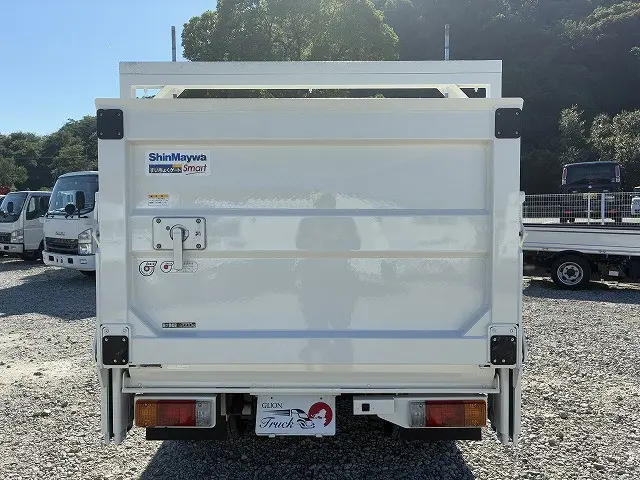 トヨタ ダイナ 2RG-XZU605(2WD)の写真7