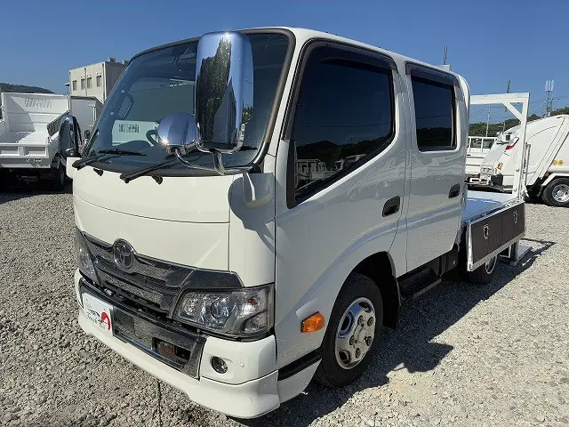 トヨタ ダイナ 2RG-XZU605(2WD)の写真9