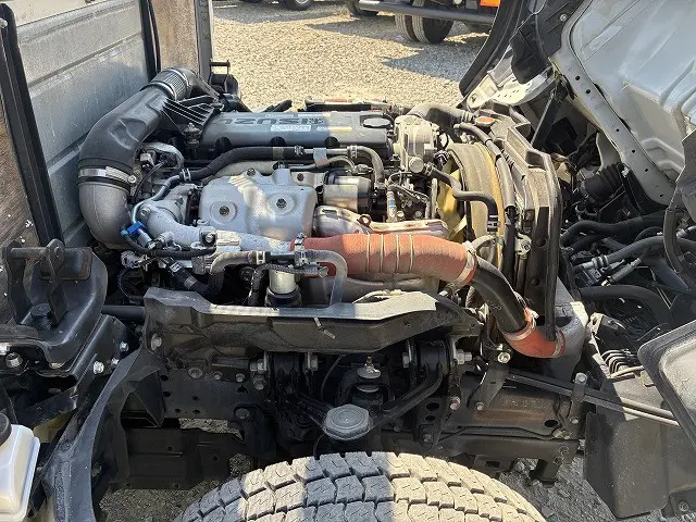 いすゞ エルフ 2RG-NJR88A(2WD)の写真23