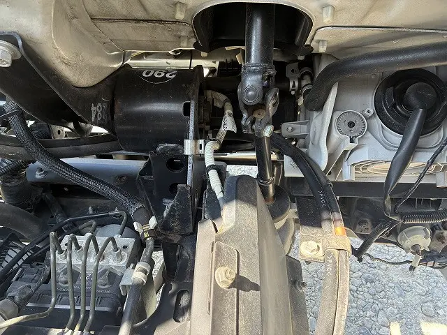 いすゞ エルフ 2RG-NJR88A(2WD)の写真25