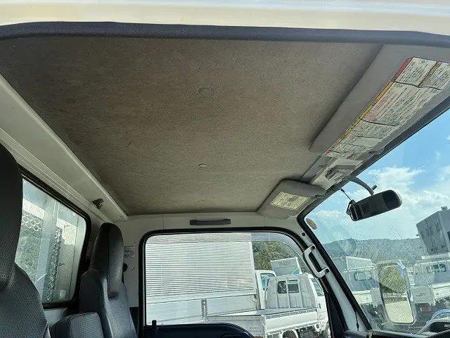 いすゞ エルフ 2RG-NJR88A(2WD)の写真29