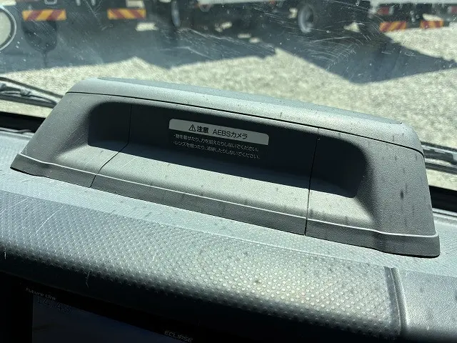 いすゞ エルフ 2RG-NJR88A(2WD)の写真35