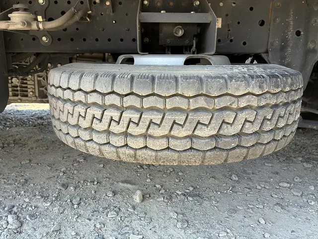 いすゞ エルフ 2RG-NJR88A(2WD)の写真45