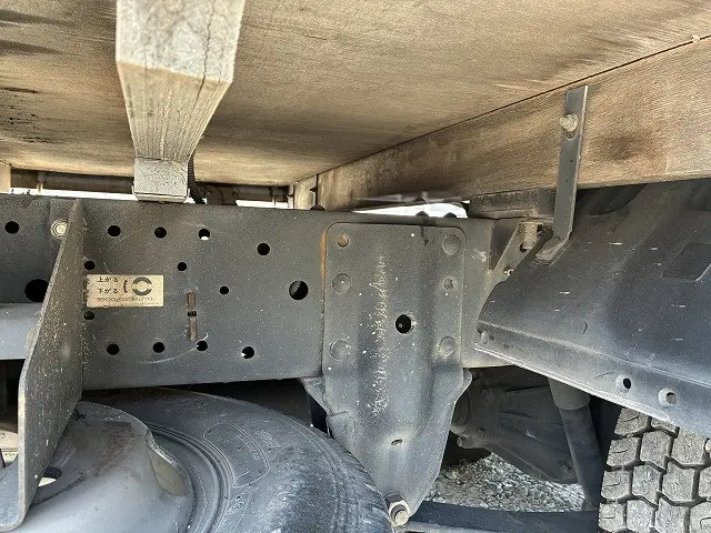 いすゞ エルフ 2RG-NJR88A(2WD)の写真46