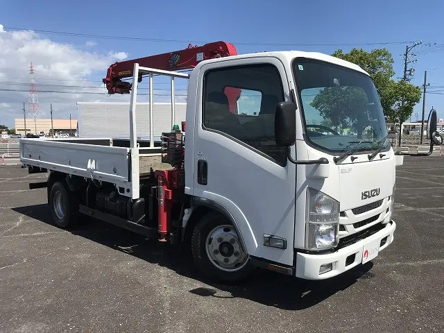 いすゞ エルフ TPG-NMR85AR(2WD)の写真3