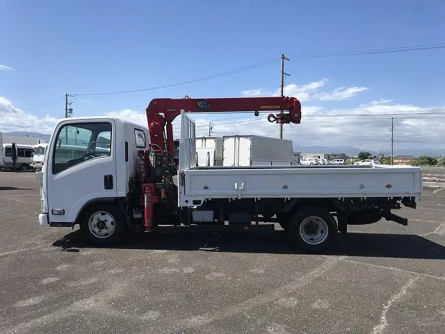 いすゞ エルフ TPG-NMR85AR(2WD)の写真7