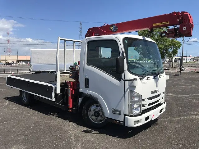 いすゞ エルフ TPG-NMR85AR(2WD)の写真10