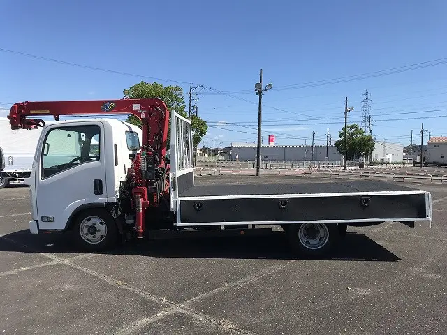 いすゞ エルフ TPG-NMR85AR(2WD)の写真14