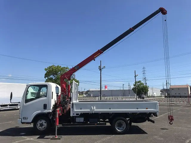 いすゞ エルフ TPG-NMR85AR(2WD)の写真18