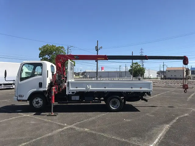 いすゞ エルフ TPG-NMR85AR(2WD)の写真20
