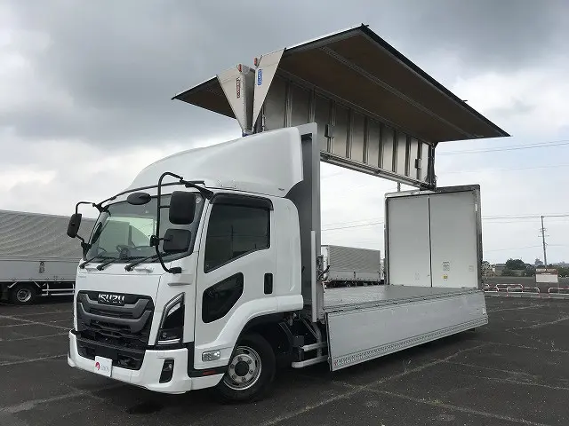 いすゞ フォワード 2RG-FRR90T4(2WD)の写真1