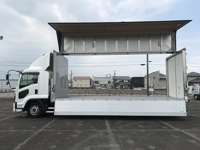 いすゞ フォワード 2RG-FRR90T4(2WD)の写真7