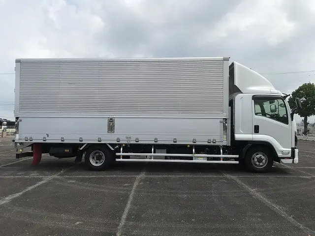 いすゞ フォワード 2RG-FRR90T4(2WD)の写真15