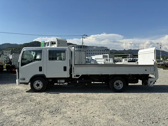 いすゞ エルフ 2RG-NPR88AR(2WD)の写真4