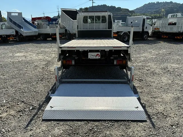 いすゞ エルフ 2RG-NPR88AR(2WD)の写真11