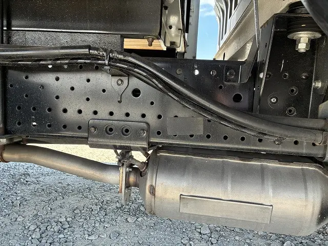 いすゞ エルフ 2RG-NPR88AR(2WD)の写真37
