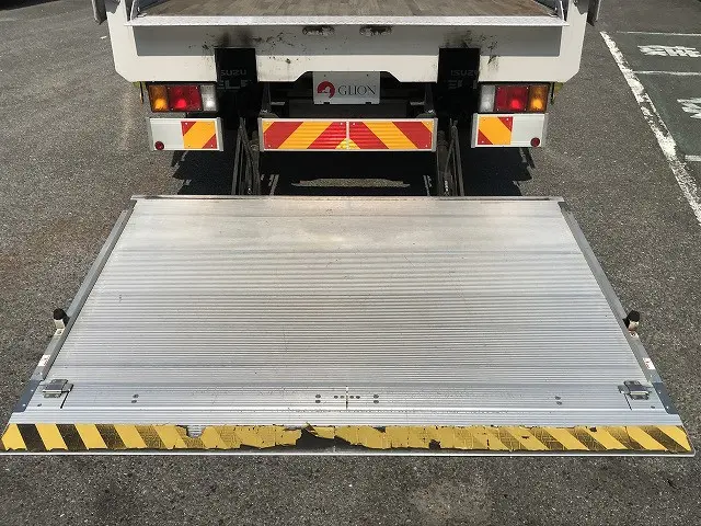 いすゞ エルフ 2RG-NPR88AN(2WD)の写真22