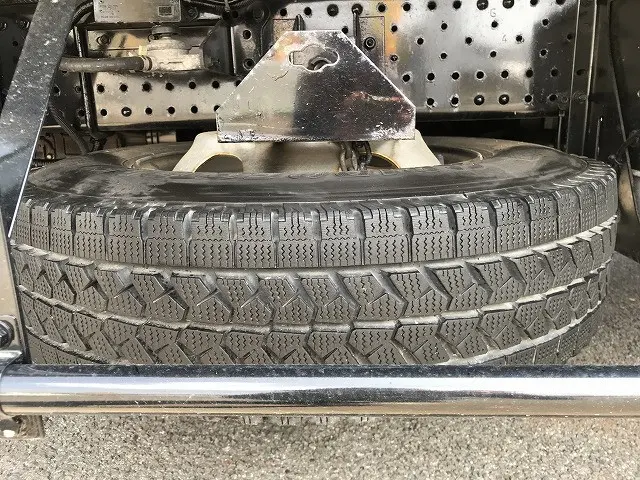 いすゞ エルフ 2RG-NPR88AN(2WD)の写真45