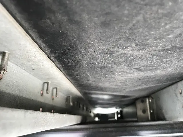 いすゞ エルフ 2RG-NPR88AN(2WD)の写真49
