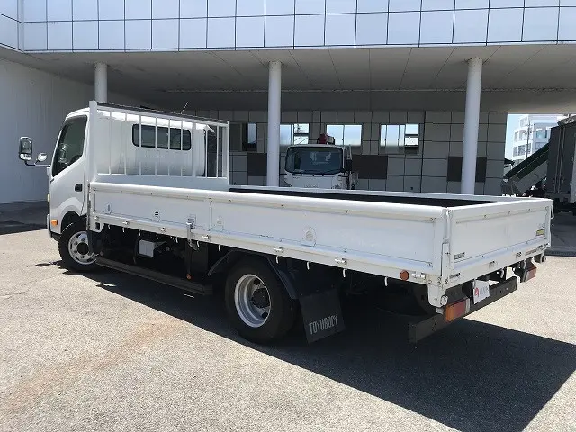 日野 デュトロ SKG-XZU710M(2WD)の写真4