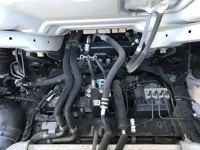 いすゞ エルフ TRG-NJR85A(2WD)の写真21