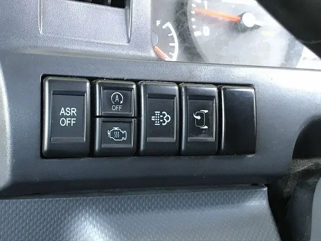 いすゞ エルフ TRG-NJR85A(2WD)の写真43
