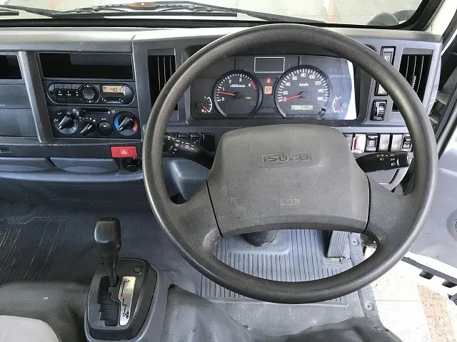いすゞ エルフ TRG-NJR85A(2WD)の写真45