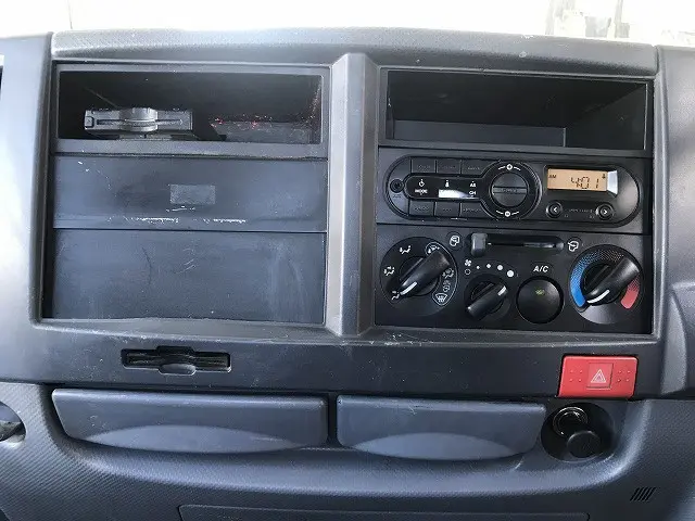 いすゞ エルフ TRG-NJR85A(2WD)の写真47