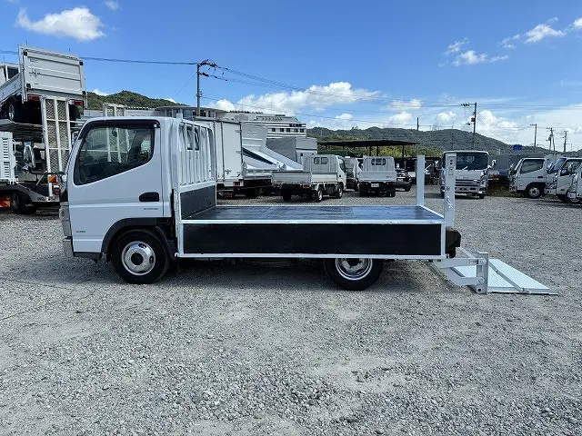 三菱 キャンター TKG-FBA20(2WD)の写真11
